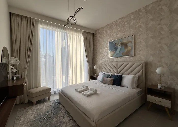 Forte Tower Luxury 2Br Downtown Dubai Near Burj & Dubai Mall
