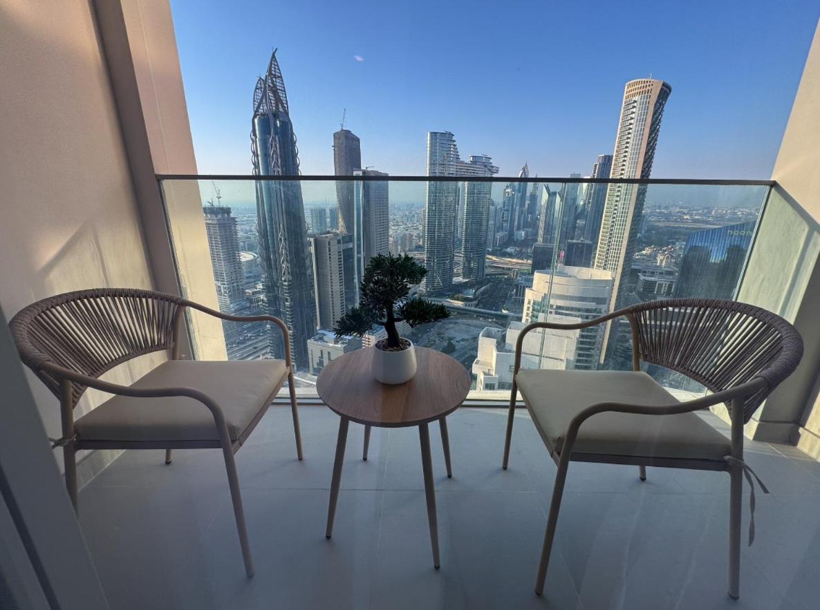 Apartment Tower Luxury 2br Downtown Near Burj & Mall